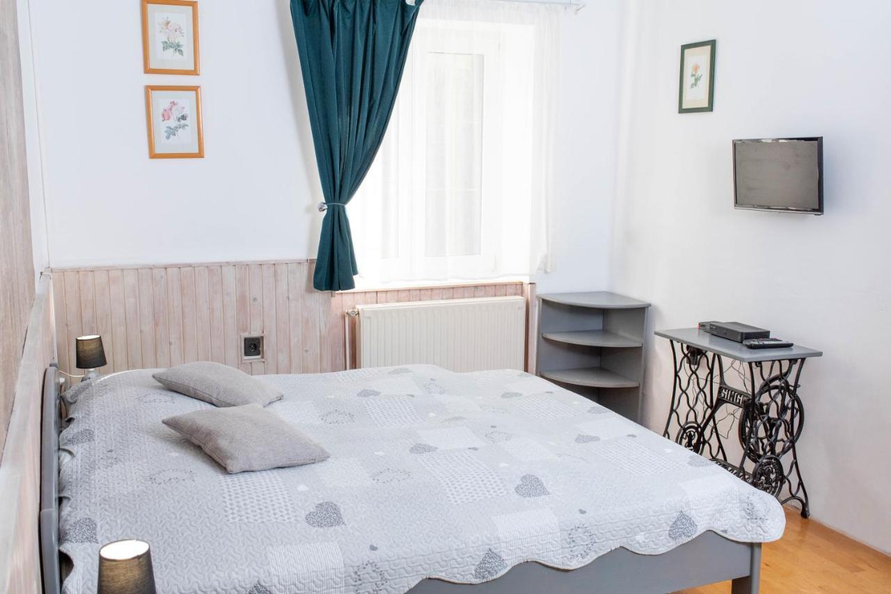 Park Apartman Hévíz Heviz Exterior foto